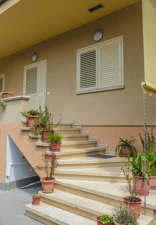 Ariadnes Apartments ティラナ エクステリア 写真
