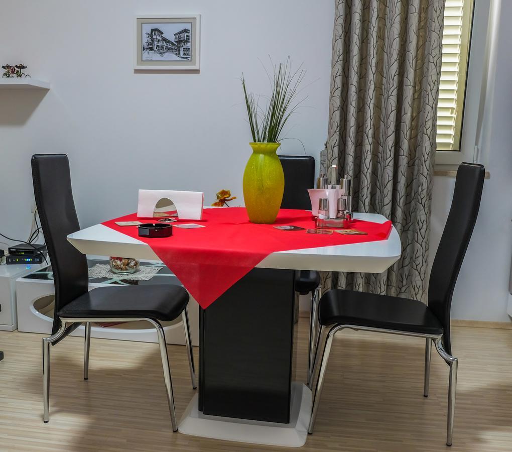 Ariadnes Apartments ティラナ エクステリア 写真