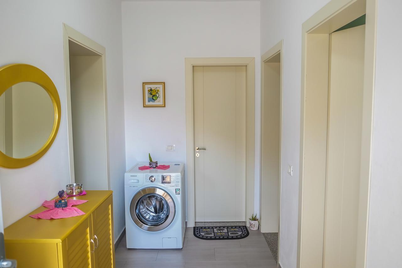 Ariadnes Apartments ティラナ エクステリア 写真