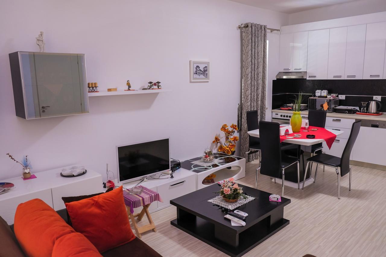 Ariadnes Apartments ティラナ エクステリア 写真