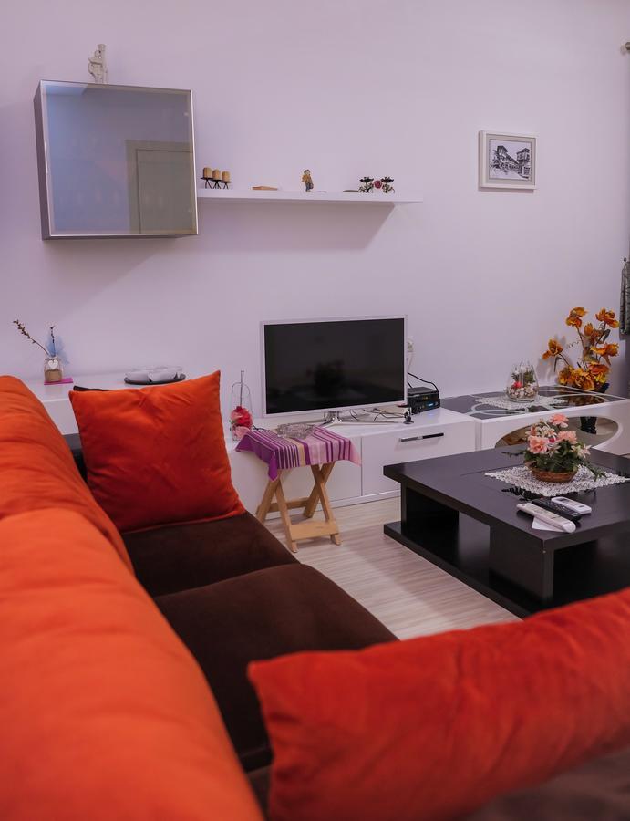 Ariadnes Apartments ティラナ エクステリア 写真